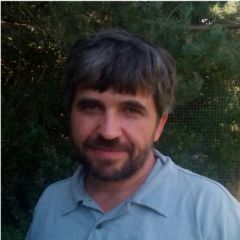 Лавров Петр